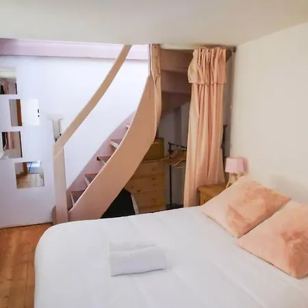 Lägenhet Le Lilly Rose - Mini Duplex Dans Le Coeur Historique *